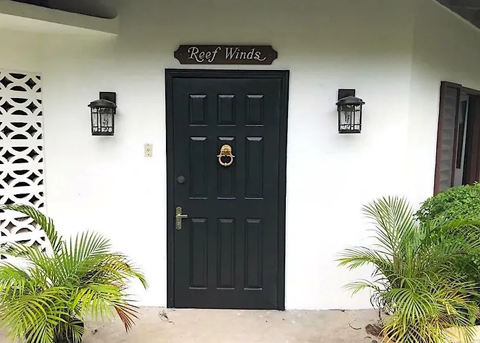 Reef Winds Villa Runaway Bay